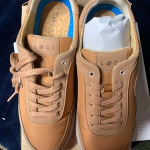 Men's Tan Sneakers
